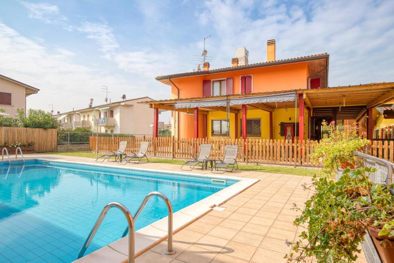 Appartamenti Villa Campo Rosso Colà Exterior foto